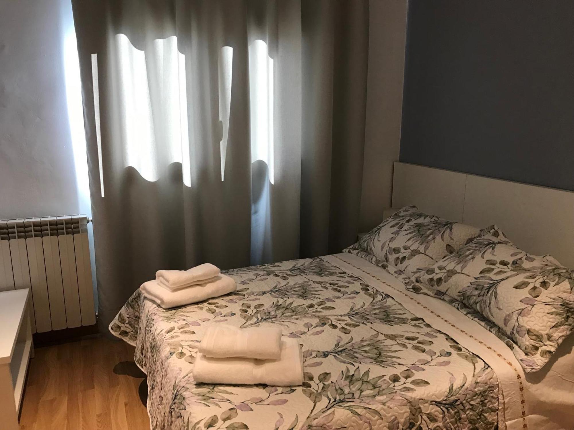 Hostal Casiano Camarasa Экстерьер фото