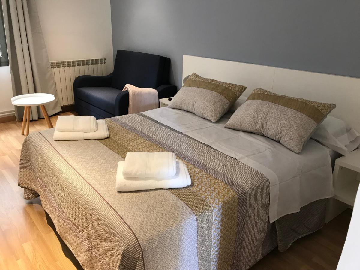 Hostal Casiano Camarasa Экстерьер фото