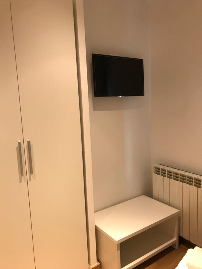 Hostal Casiano Camarasa Экстерьер фото