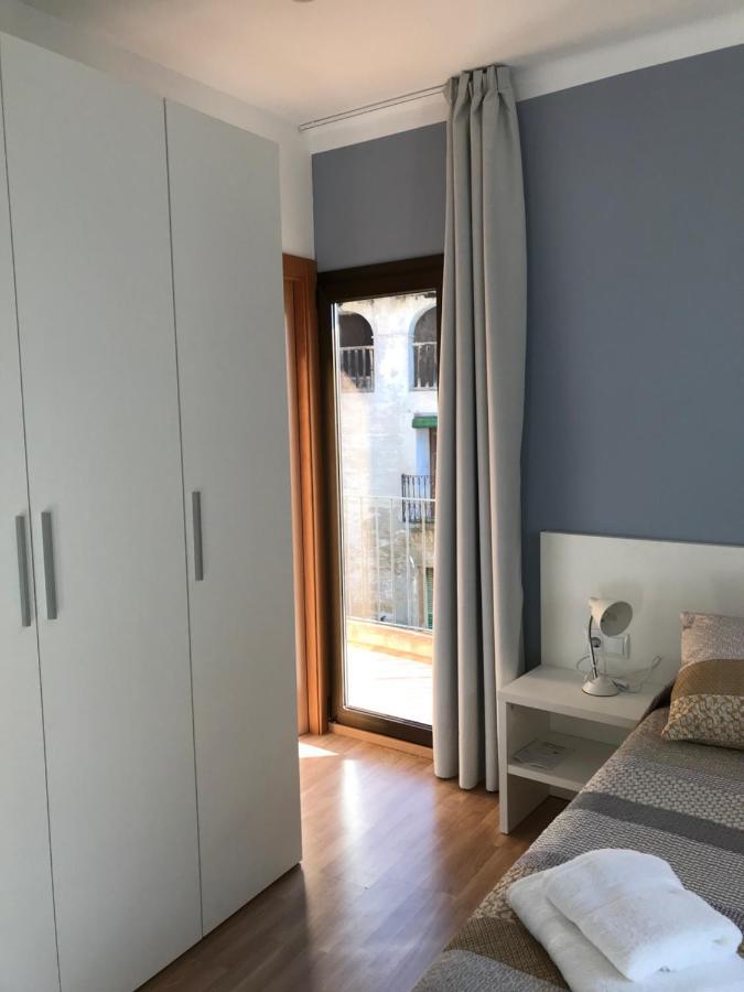 Hostal Casiano Camarasa Экстерьер фото