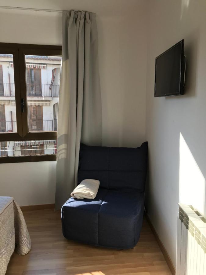 Hostal Casiano Camarasa Экстерьер фото