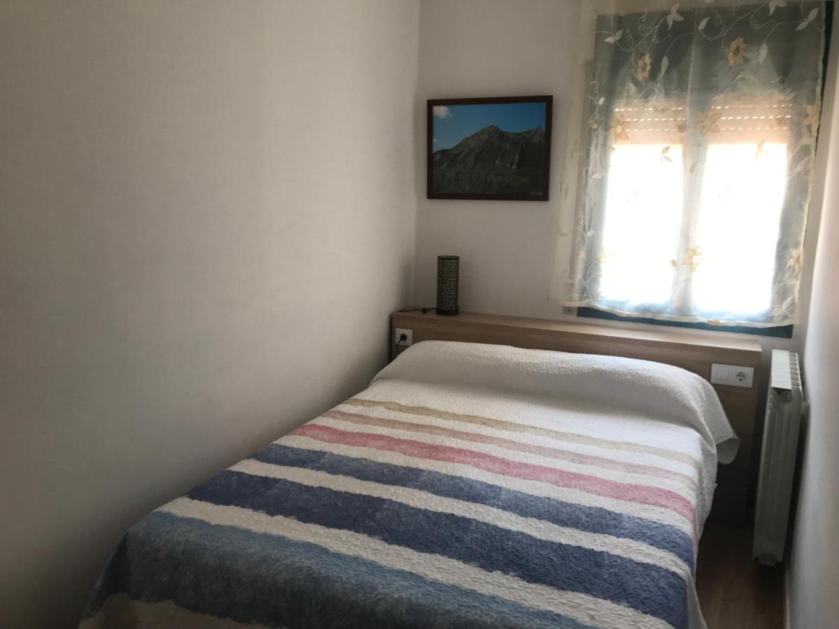 Hostal Casiano Camarasa Экстерьер фото