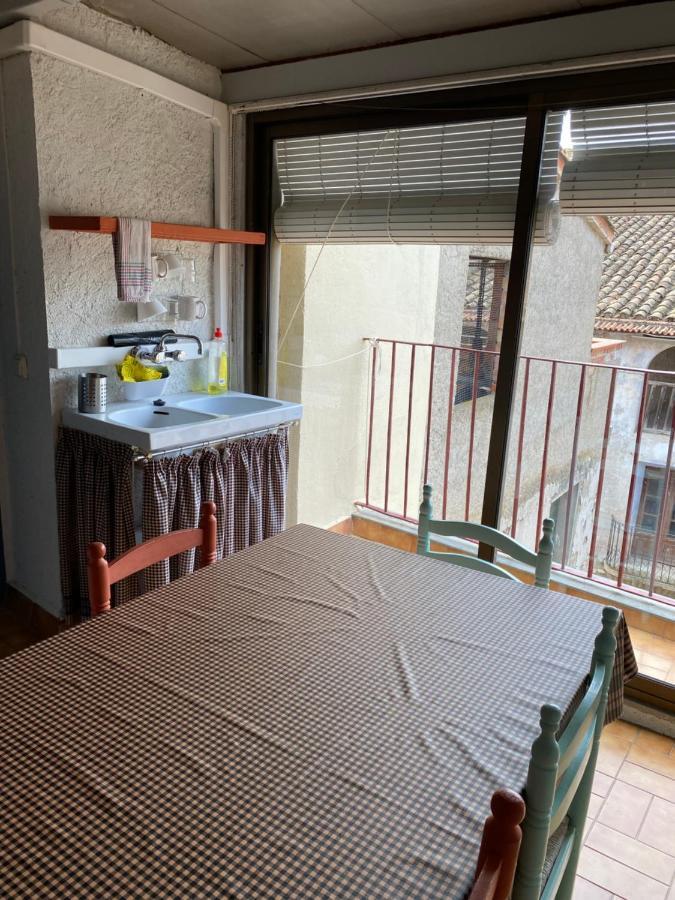 Hostal Casiano Camarasa Экстерьер фото